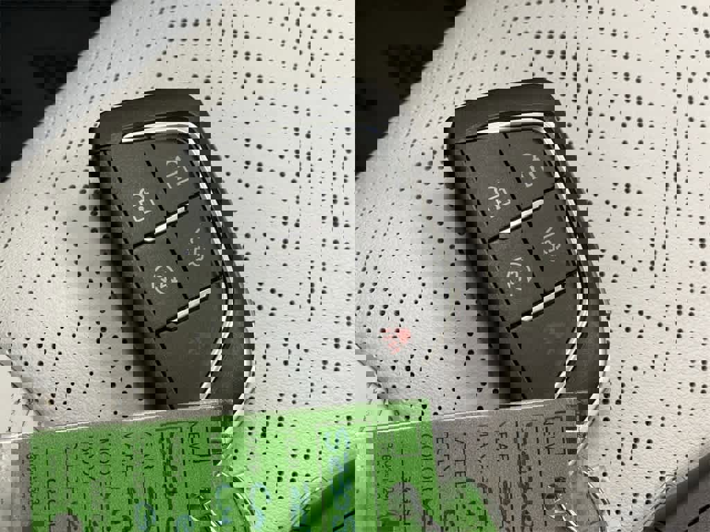 Certified 2025 Cadillac Lyriq Sport image 28