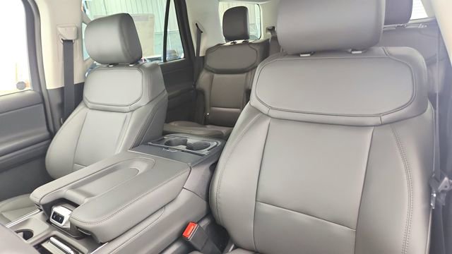 New 2026 Ford Expedition Active AWD/4WD image 9