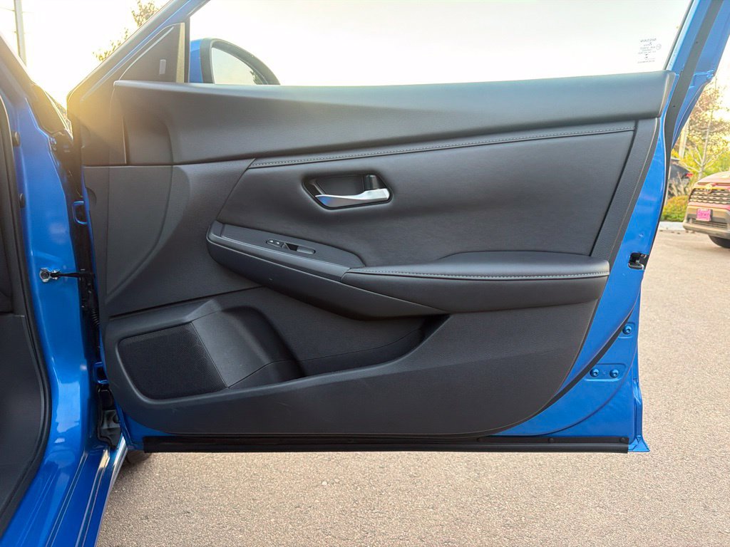 Used 2025 Nissan Sentra SV FWD image 11