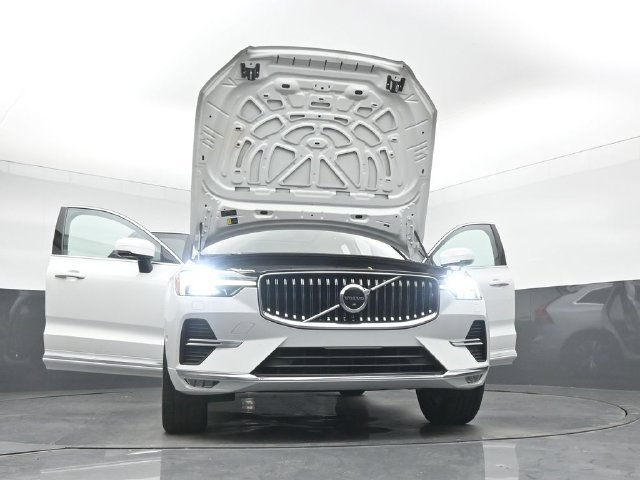 Used 2023 Volvo XC60 B5 Plus w/ Protection Package Premier FWD image 53