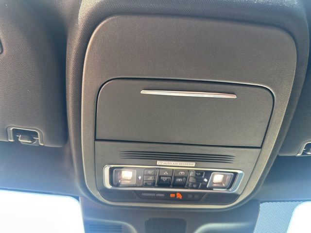 Used 2026 Lincoln Navigator Reserve AWD/4WD image 21