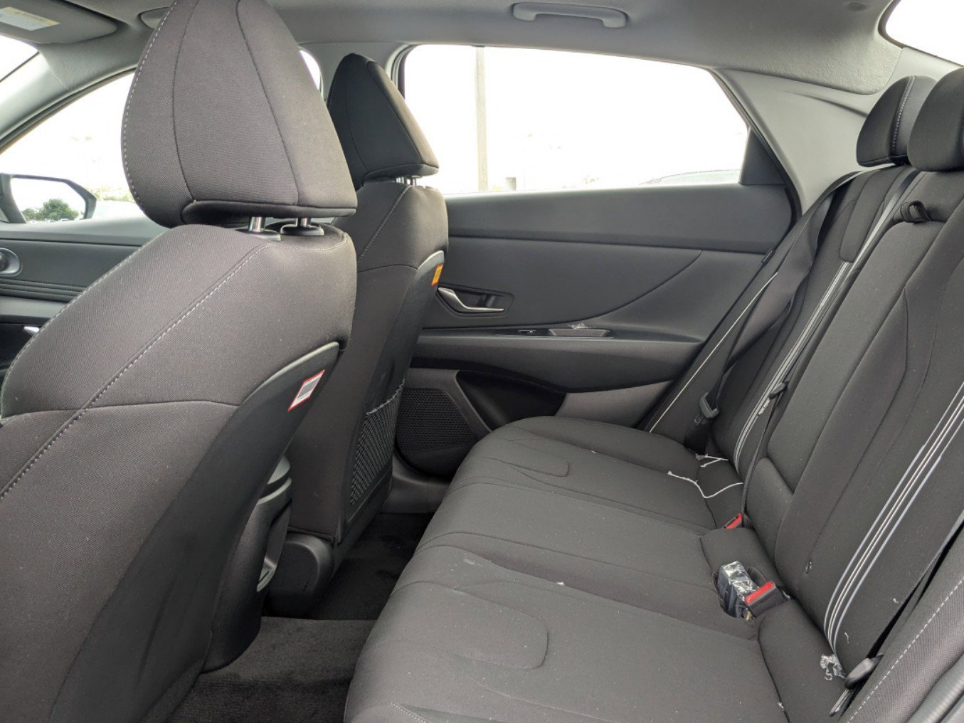 New 2025 Hyundai Elantra SEL image 13