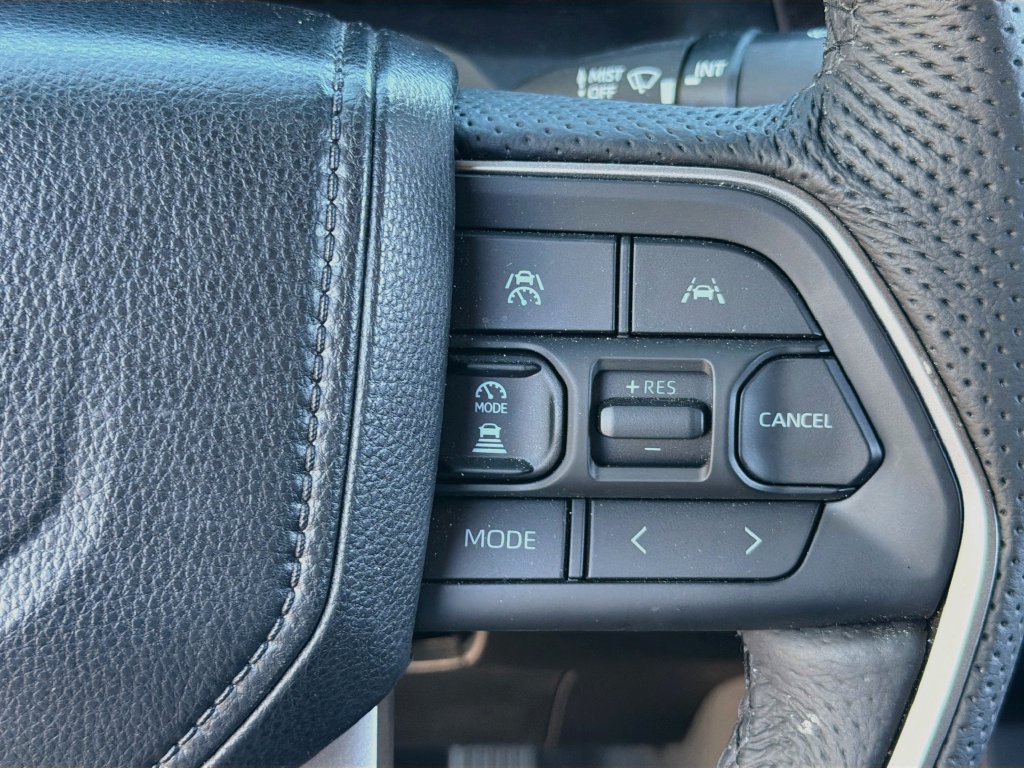 Used 2025 Toyota Tacoma SR5 RWD image 18