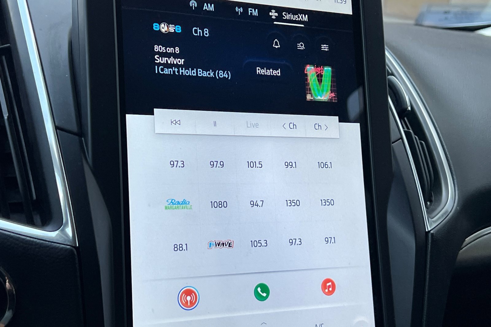 Used 2022 Ford Edge Titanium image 17