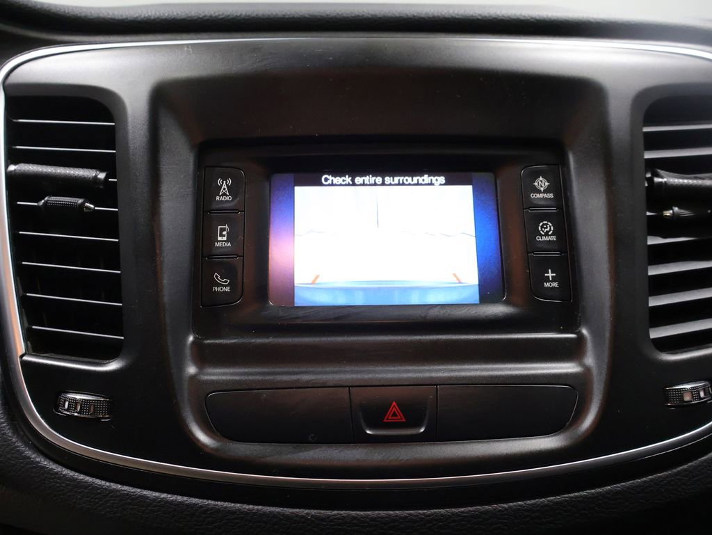 Used 2015 Chrysler 200 Limited w/ Convenience Group image 9
