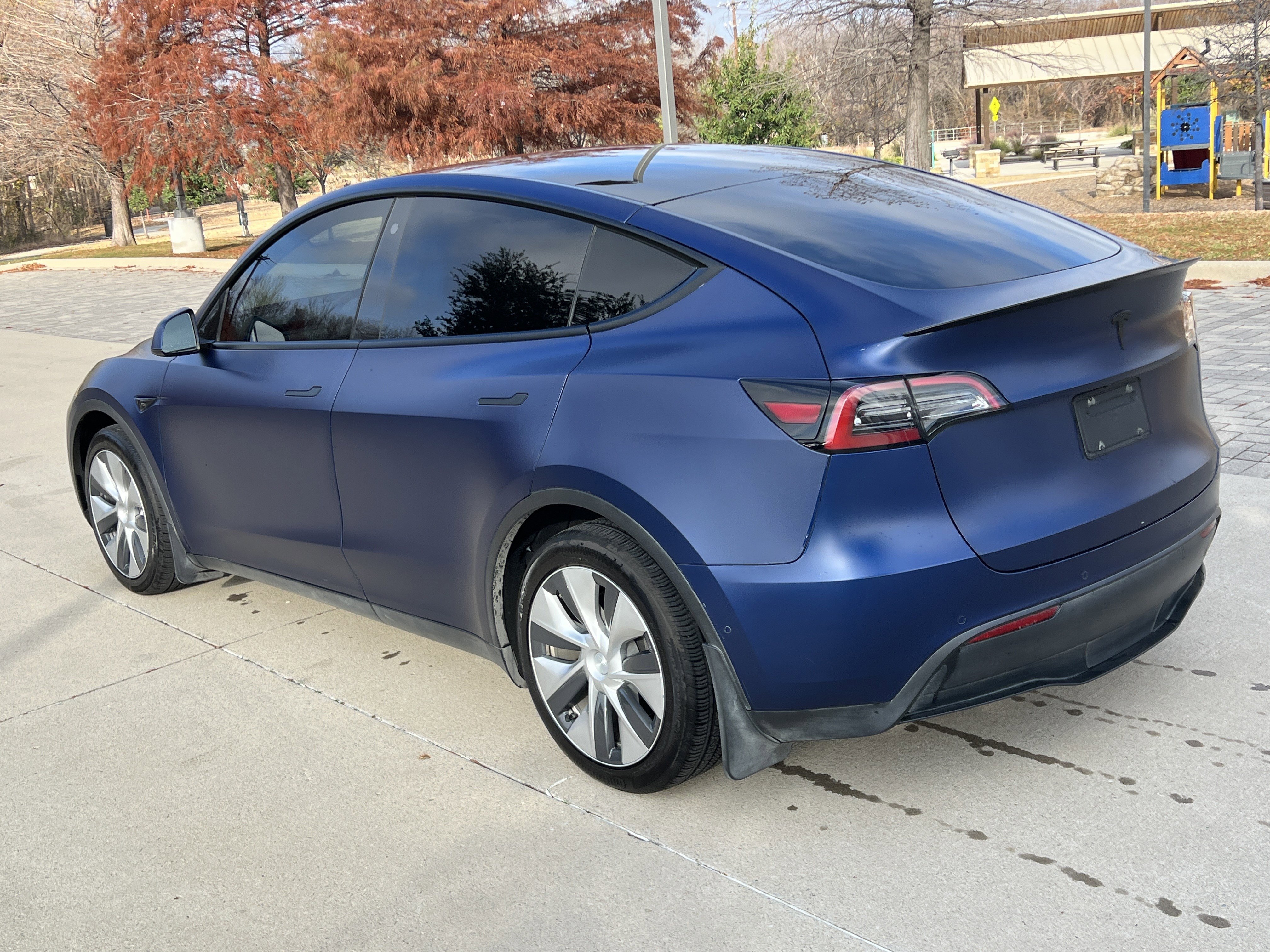 Used 2021 Tesla Model Y Long Range image 8