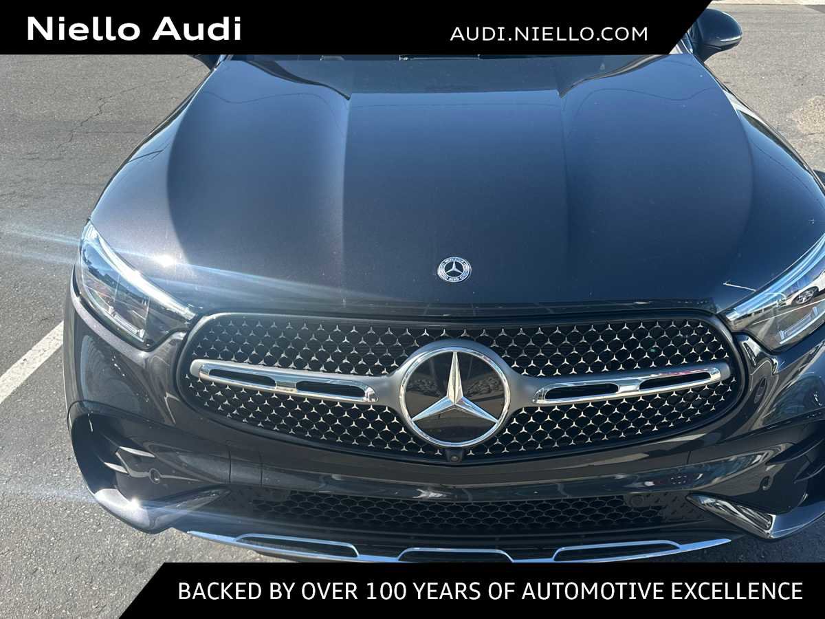 Used 2025 Mercedes-Benz GLC 350e 4MATIC image 1