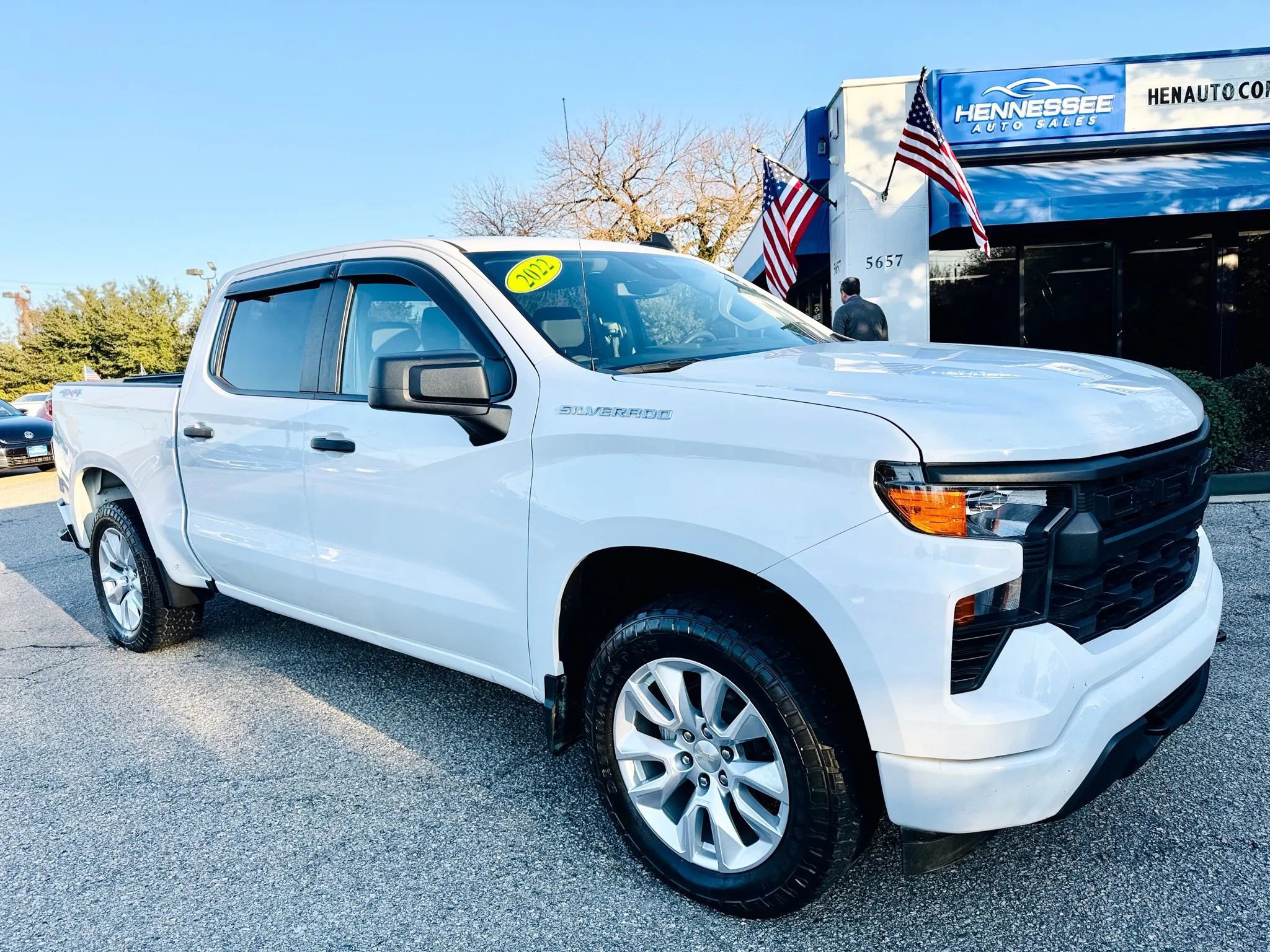 Used 2022 Chevrolet Silverado 1500 Custom image 1