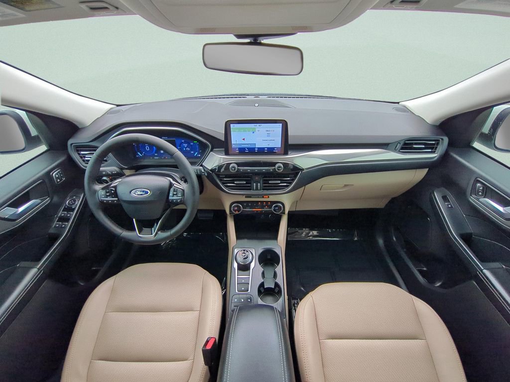 Used 2021 Ford Escape Titanium FWD image 10