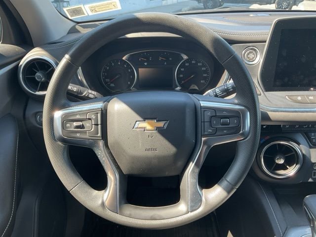 Used 2024 Chevrolet Blazer LT w/ Convenience Package AWD/4WD image 3