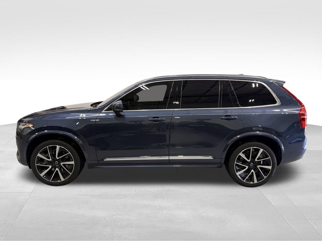 Used 2023 Volvo XC90 B5 Plus AWD/4WD image 2