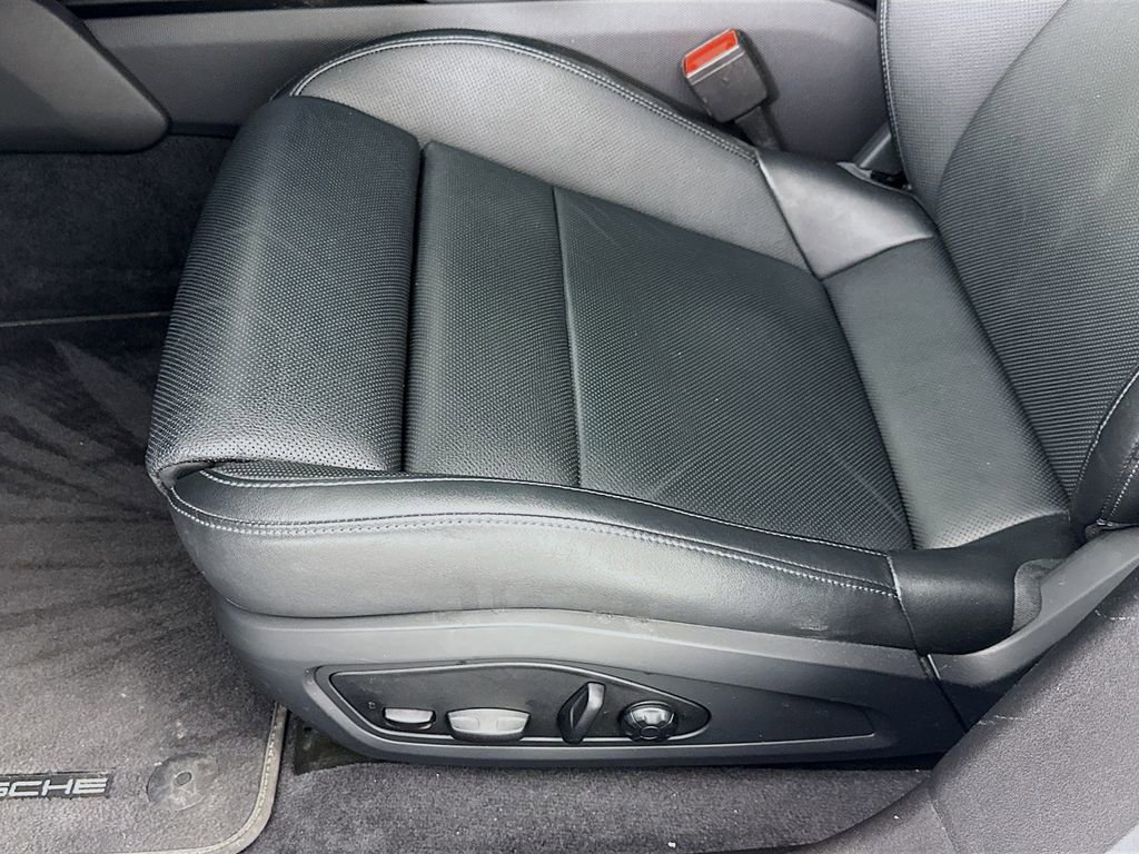 Certified 2023 Porsche Taycan w/ Premium Package RWD image 13