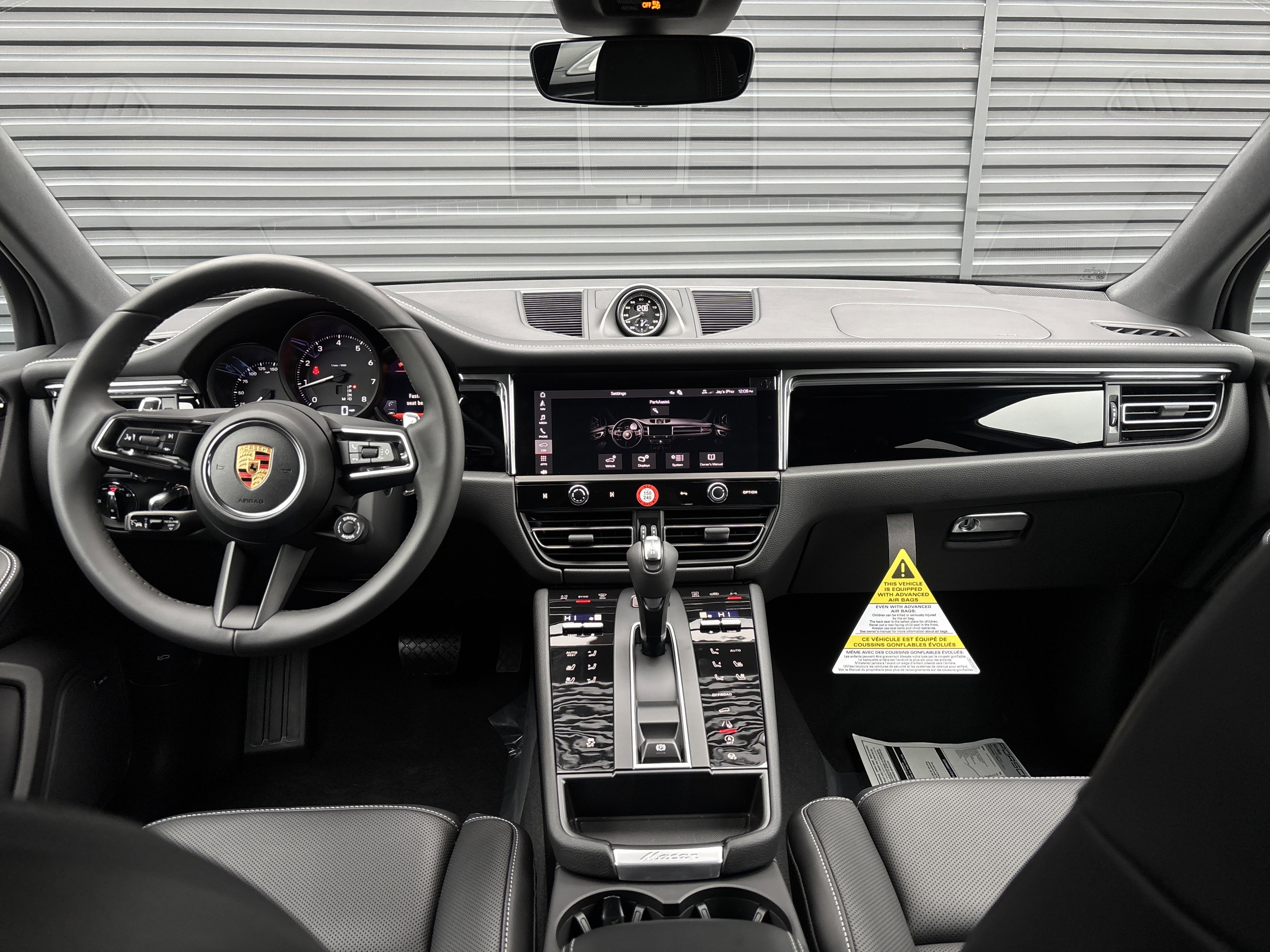 New 2026 Porsche Macan image 13