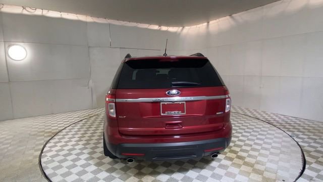 Used 2014 Ford Explorer XLT w/ Equipment Group 202A AWD/4WD image 2