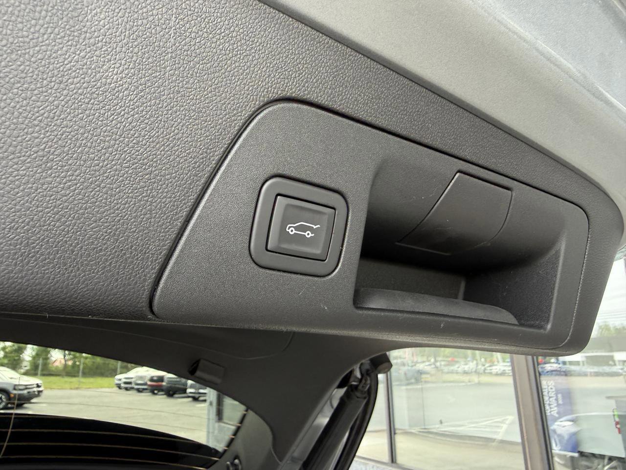 Used 2024 Buick Envision Avenir AWD/4WD image 52