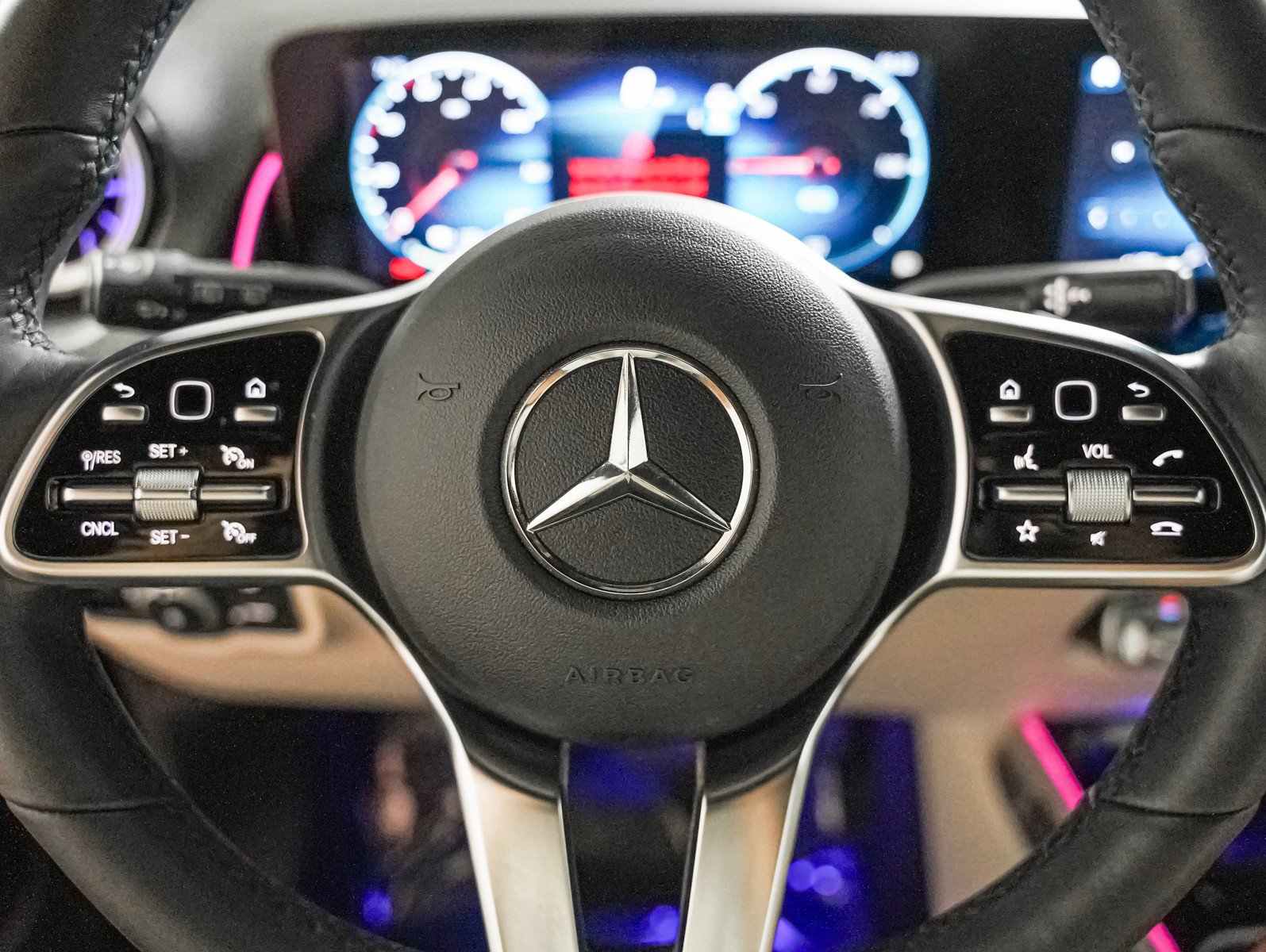 Certified 2023 Mercedes-Benz EQB 300 300 4MATIC image 16