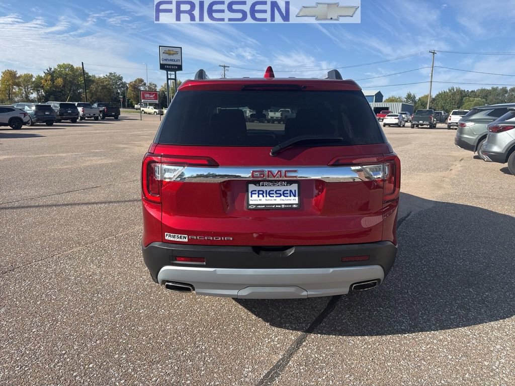 Used 2023 GMC Acadia SLE w/ Driver Convenience Package image 4