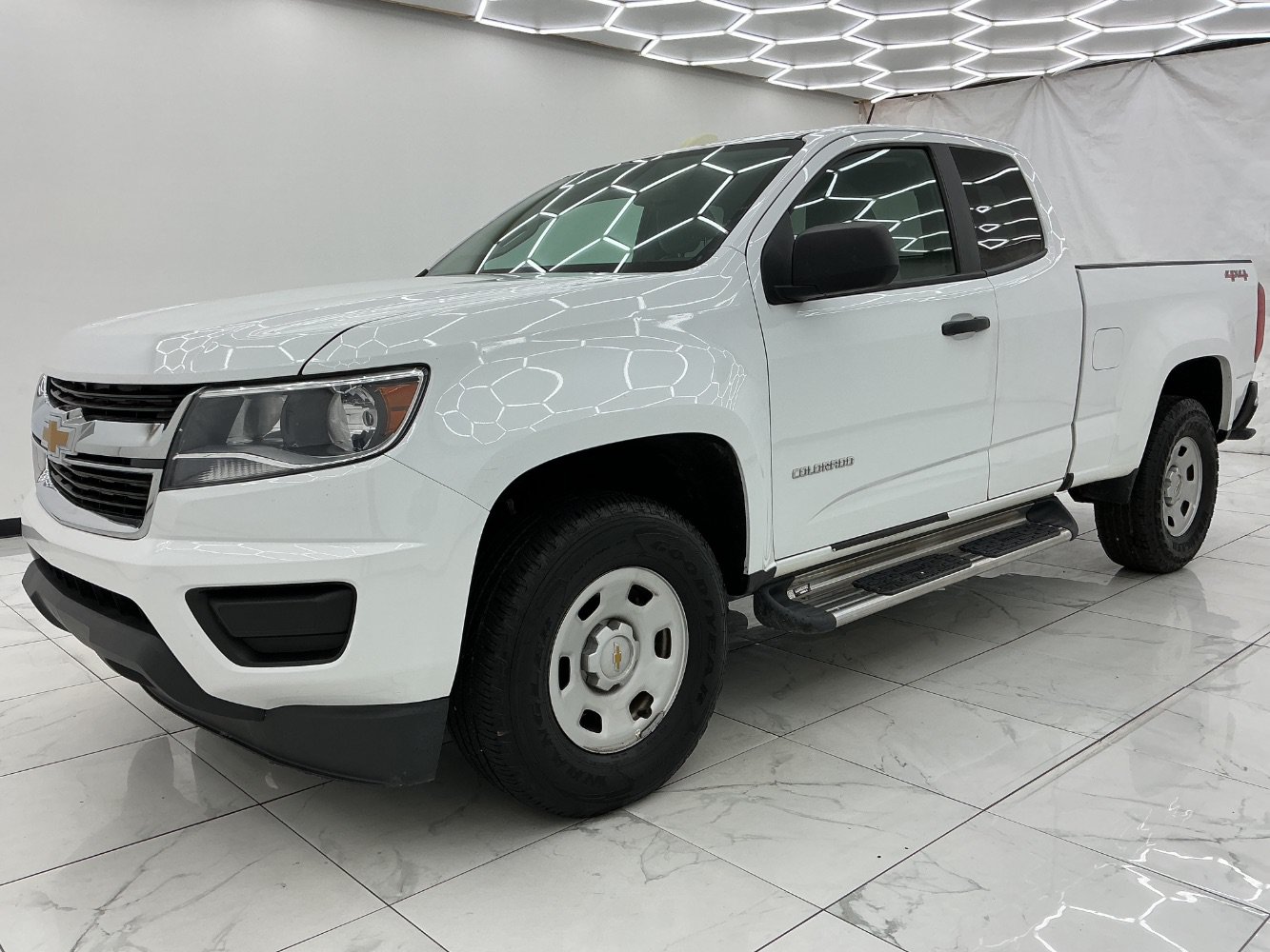 Used 2020 Chevrolet Colorado W/T w/ WT Convenience Package AWD/4WD image 6