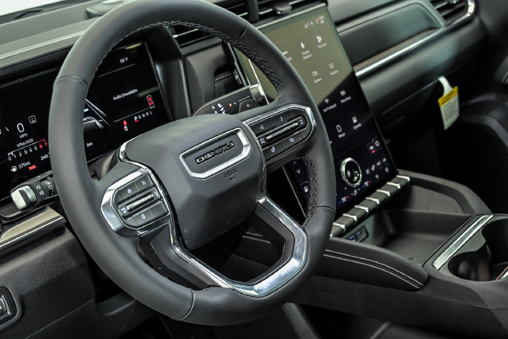 New 2027 GMC Terrain Denali w/ LPO, Floor Liner Package AWD/4WD image 11