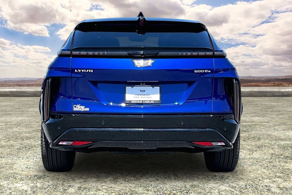 Used 2025 Cadillac Lyriq Sport image 6