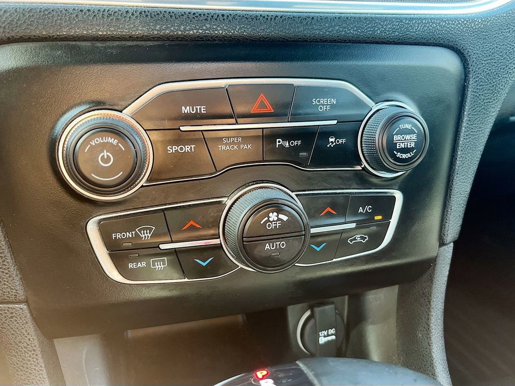 Used 2018 Dodge Charger GT image 15