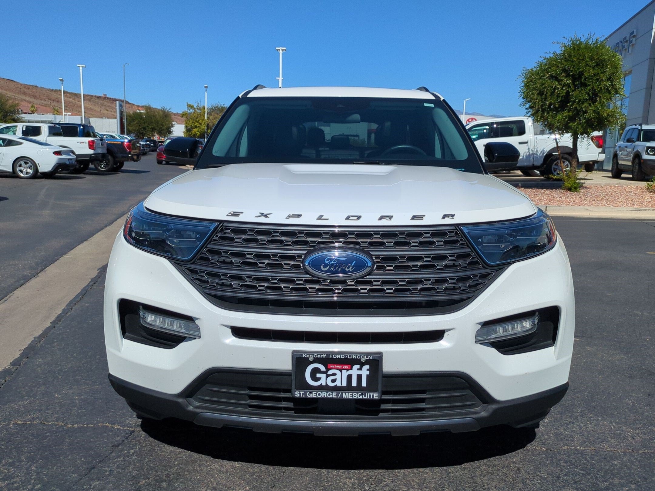 Used 2022 Ford Explorer XLT w/ Equipment Group 202A AWD/4WD image 9