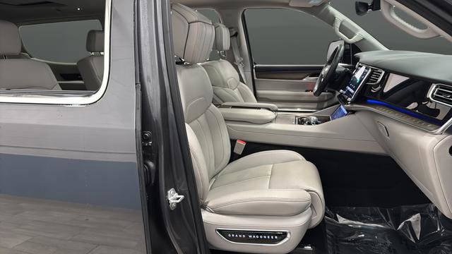 Used 2023 Jeep Grand Wagoneer 4WD image 23