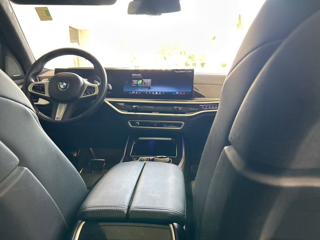 Used 2024 BMW X7 xDrive40i w/ M Sport Package image 35