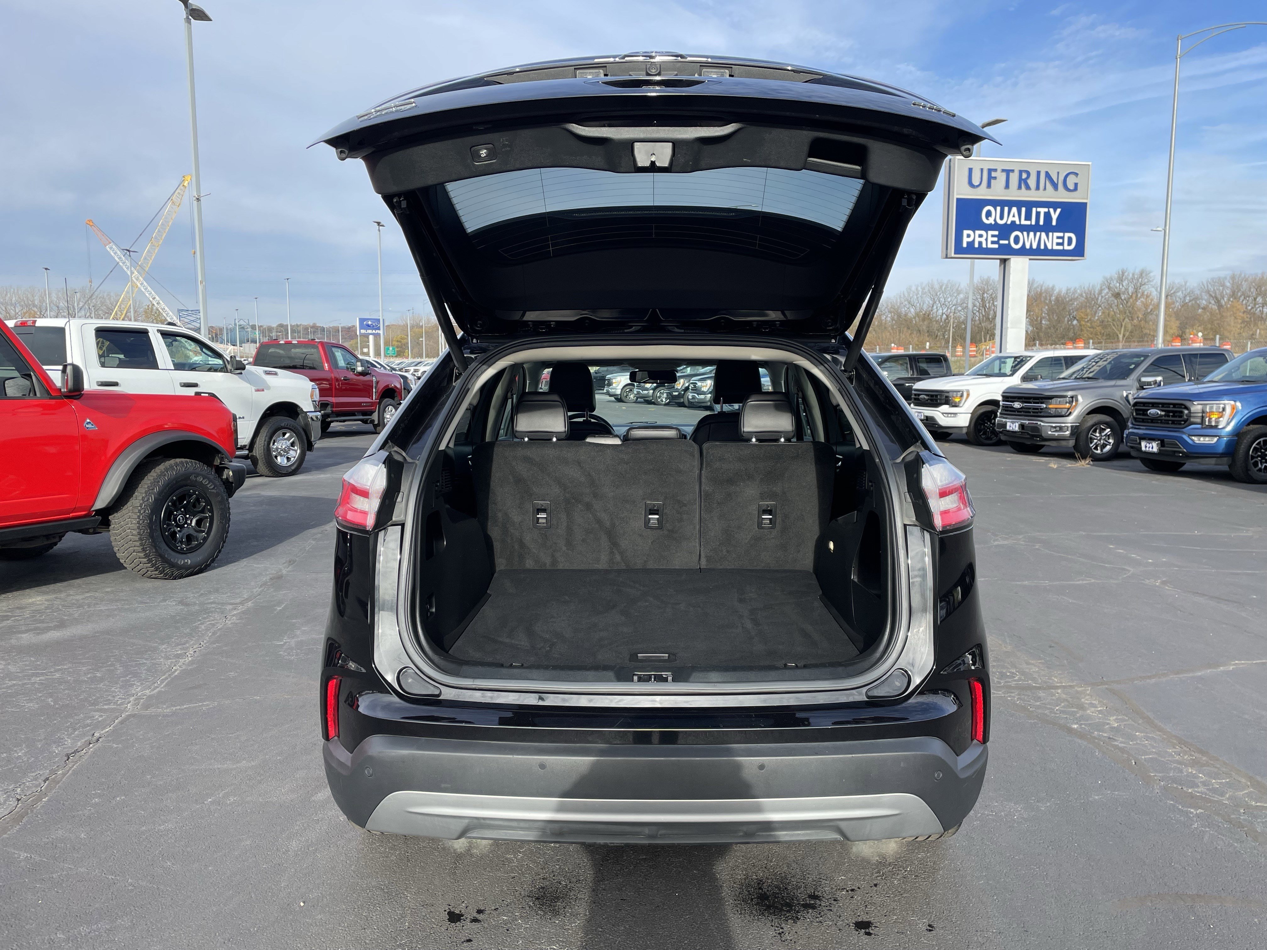 Used 2024 Ford Edge SEL w/ Convenience Package image 5