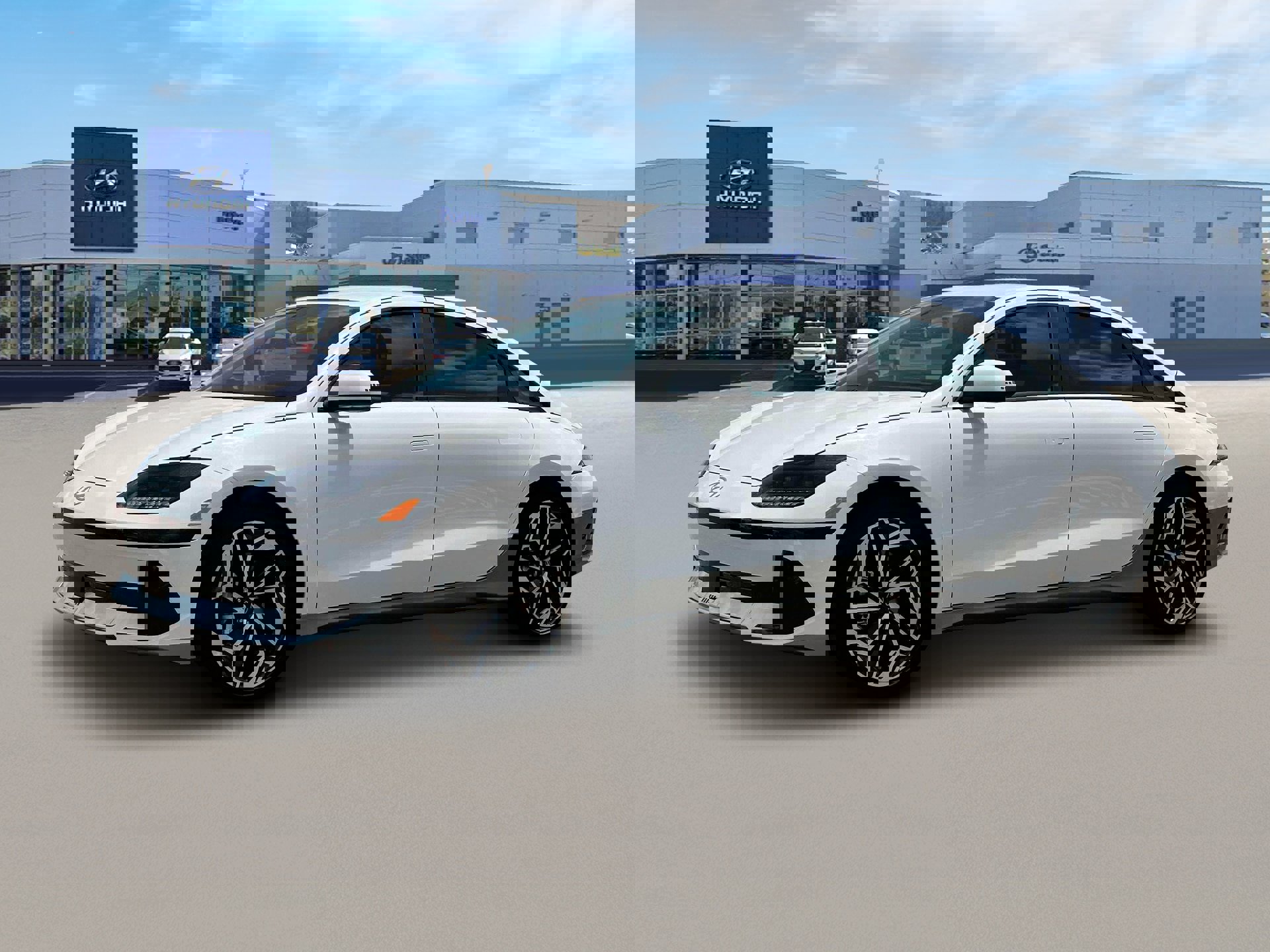 New 2024 Hyundai Ioniq 6 SEL image 2