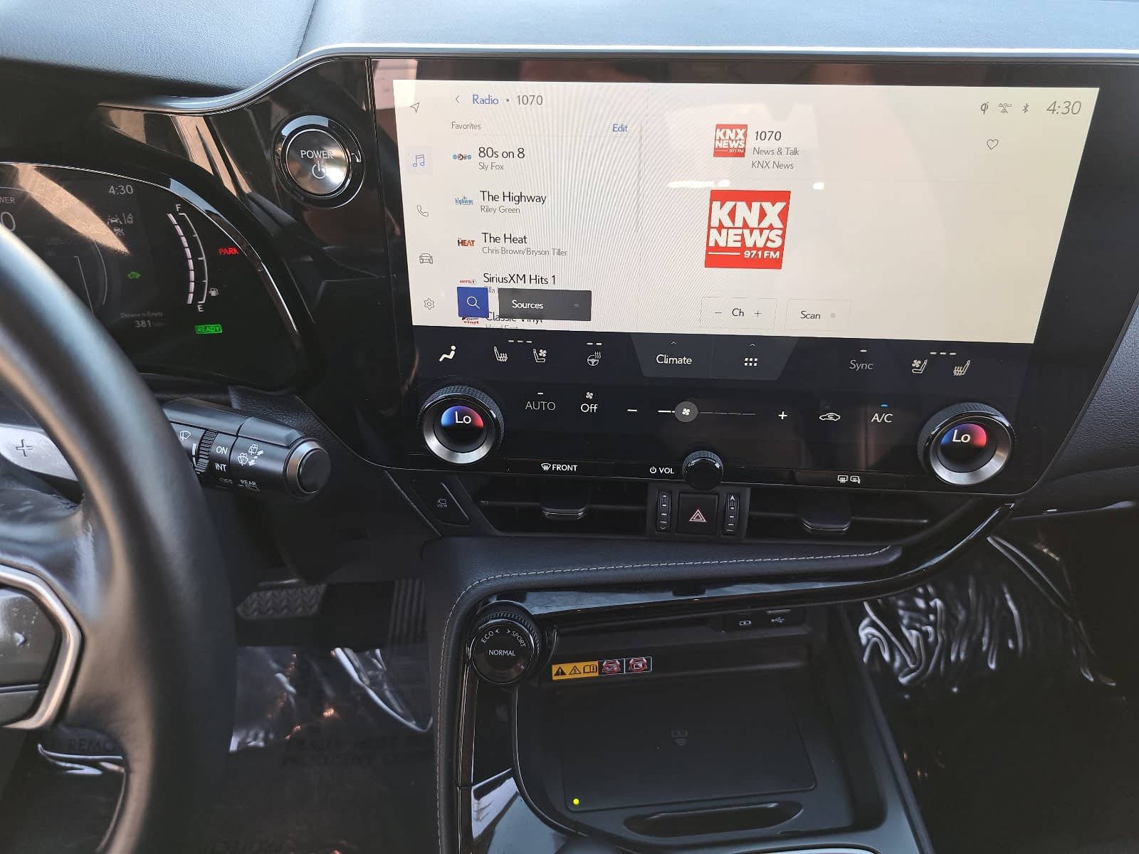 Used 2026 Lexus NX 350h AWD w/ Accessory Package (2T) image 22