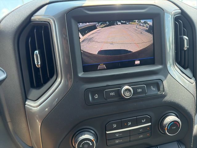 Used 2020 Chevrolet Silverado 1500 Custom w/ Custom Value Package RWD image 16