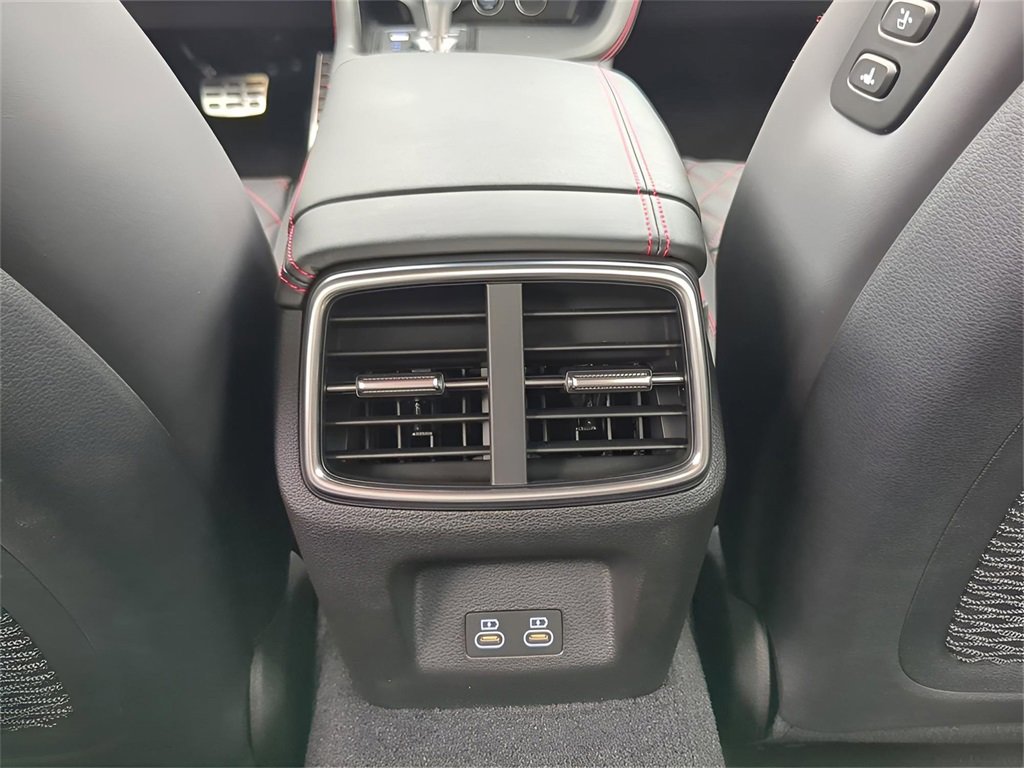 Used 2024 Genesis G70 3.3T Advanced w/ Sport Prestige Package image 7