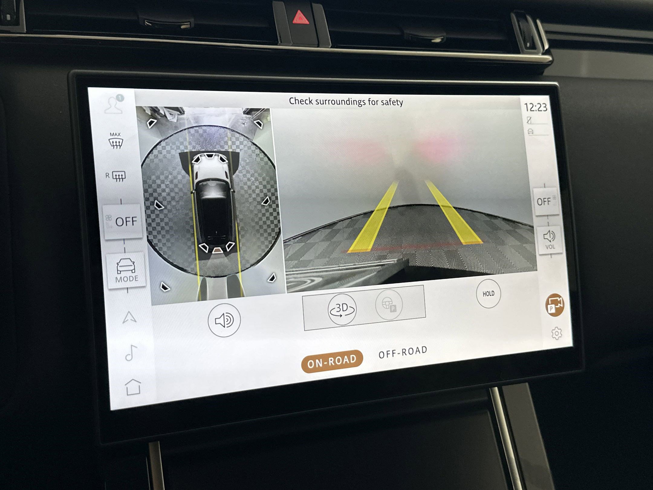 New 2026 Land Rover Range Rover Velar Dynamic SE image 25