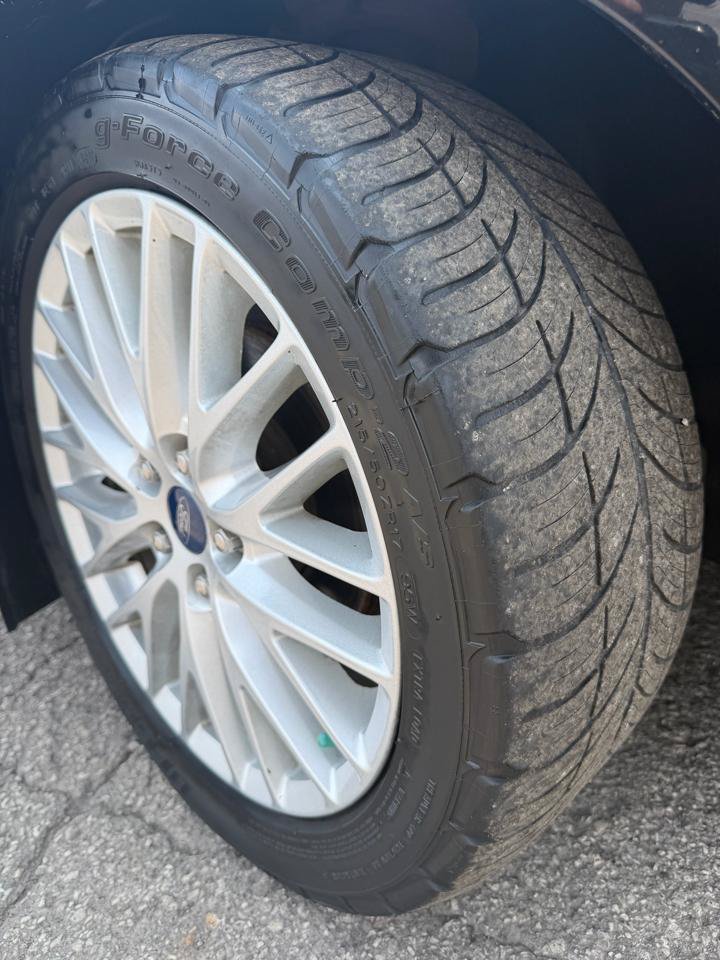 Used 2014 Ford Focus Titanium FWD image 5