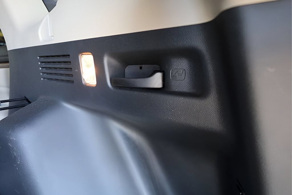 Used 2017 Honda CR-V EX-L image 17
