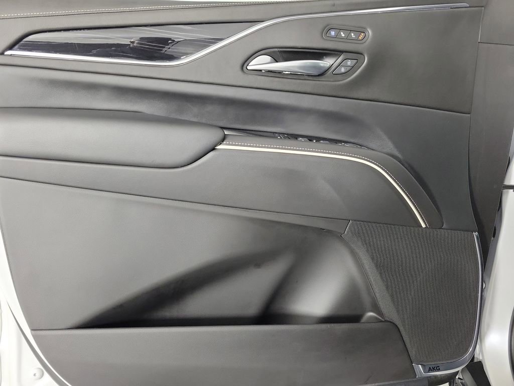 Used 2023 Cadillac Escalade ESV Sport w/ LPO, ONYX Package image 17