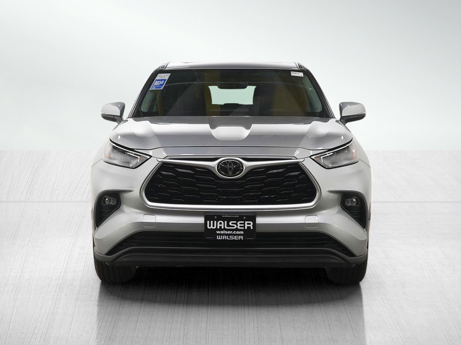 Used 2021 Toyota Highlander XLE image 8