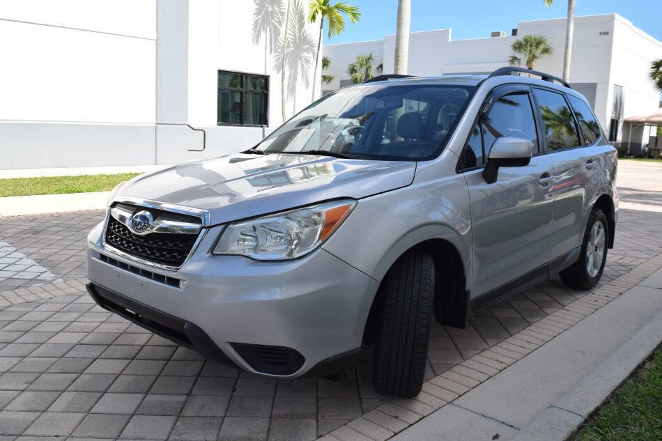 Used 2015 Subaru Forester 2.5i Premium w/ All-Weather Package AWD/4WD image 2