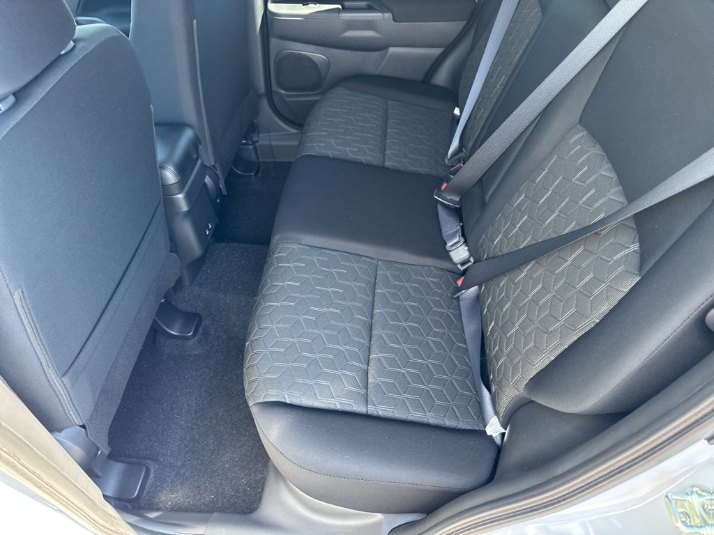 New 2027 Mitsubishi Outlander Sport LE FWD image 22
