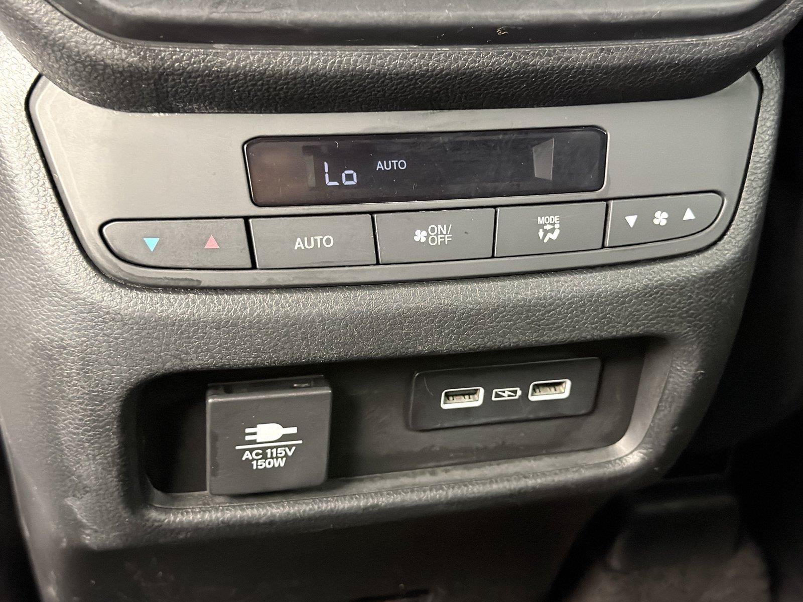 Used 2023 Honda Pilot TrailSport image 22