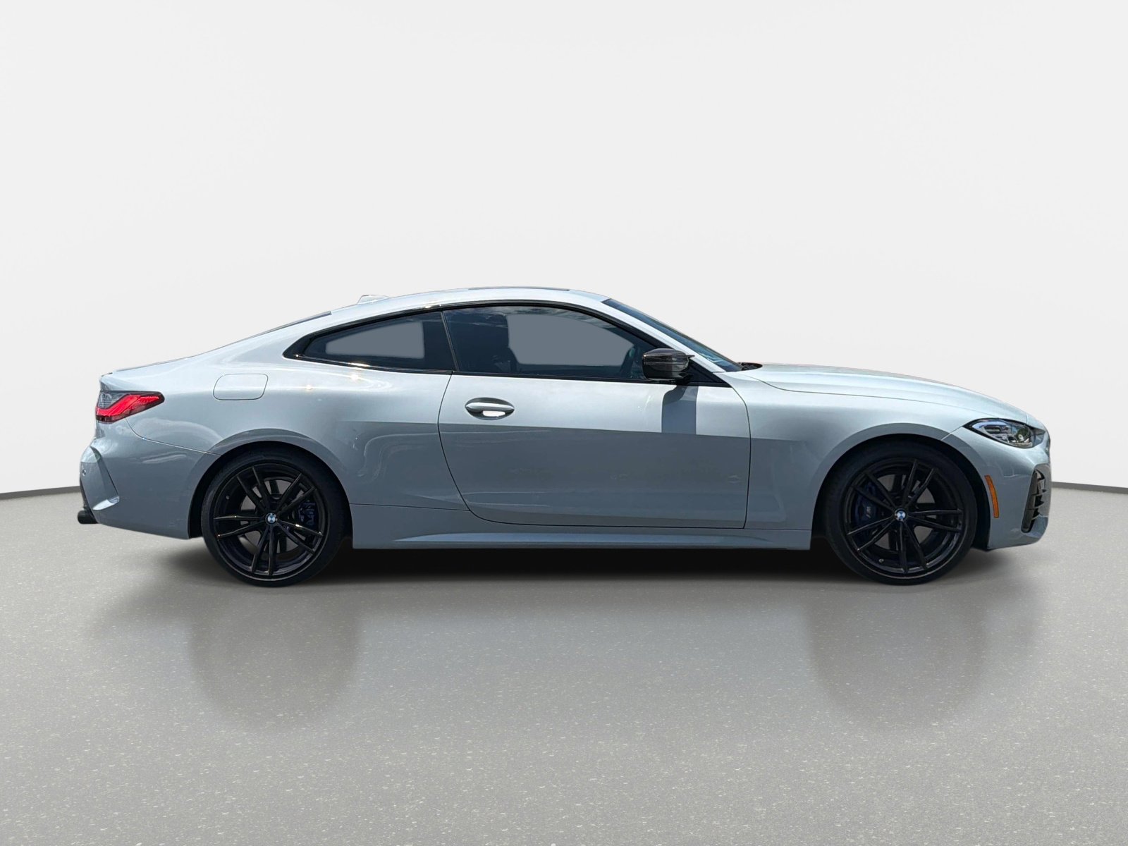 Used 2024 BMW M440i Coupe w/ Premium Package RWD image 2