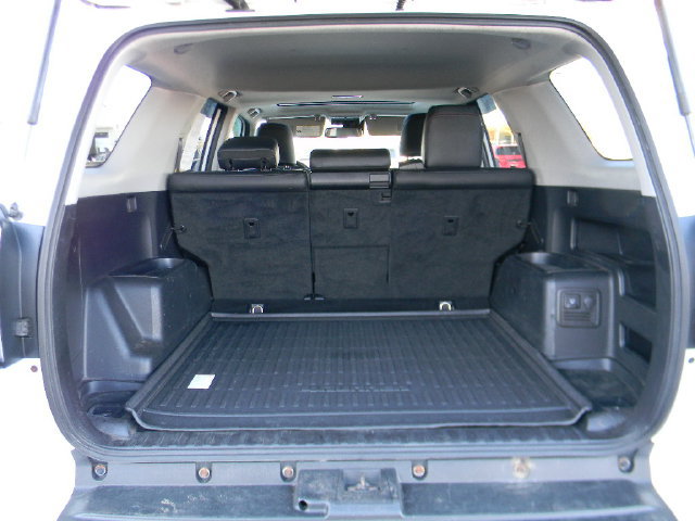 Used 2020 Toyota 4Runner Venture w/ Moonroof Package AWD/4WD image 19