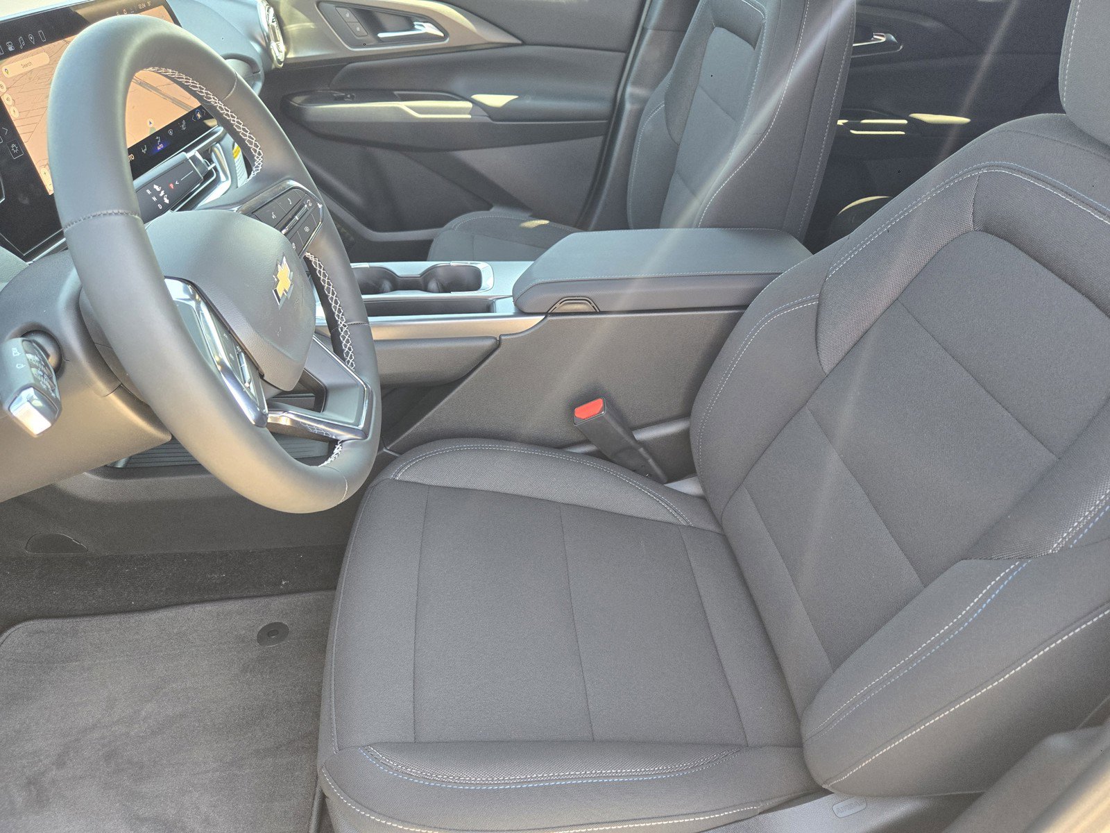 New 2026 Chevrolet Equinox EV LT w/ Comfort Package image 6