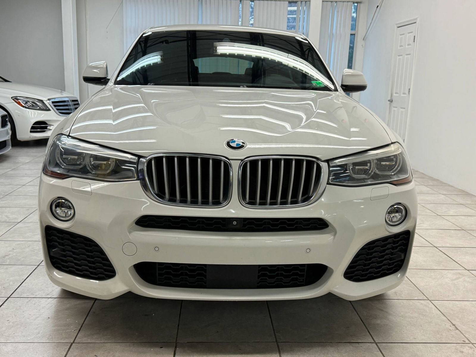 Used 2016 BMW X4 xDrive28i image 2