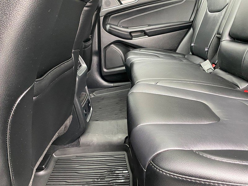 Certified 2022 Ford Edge Titanium w/ Cargo Accessory Package image 33