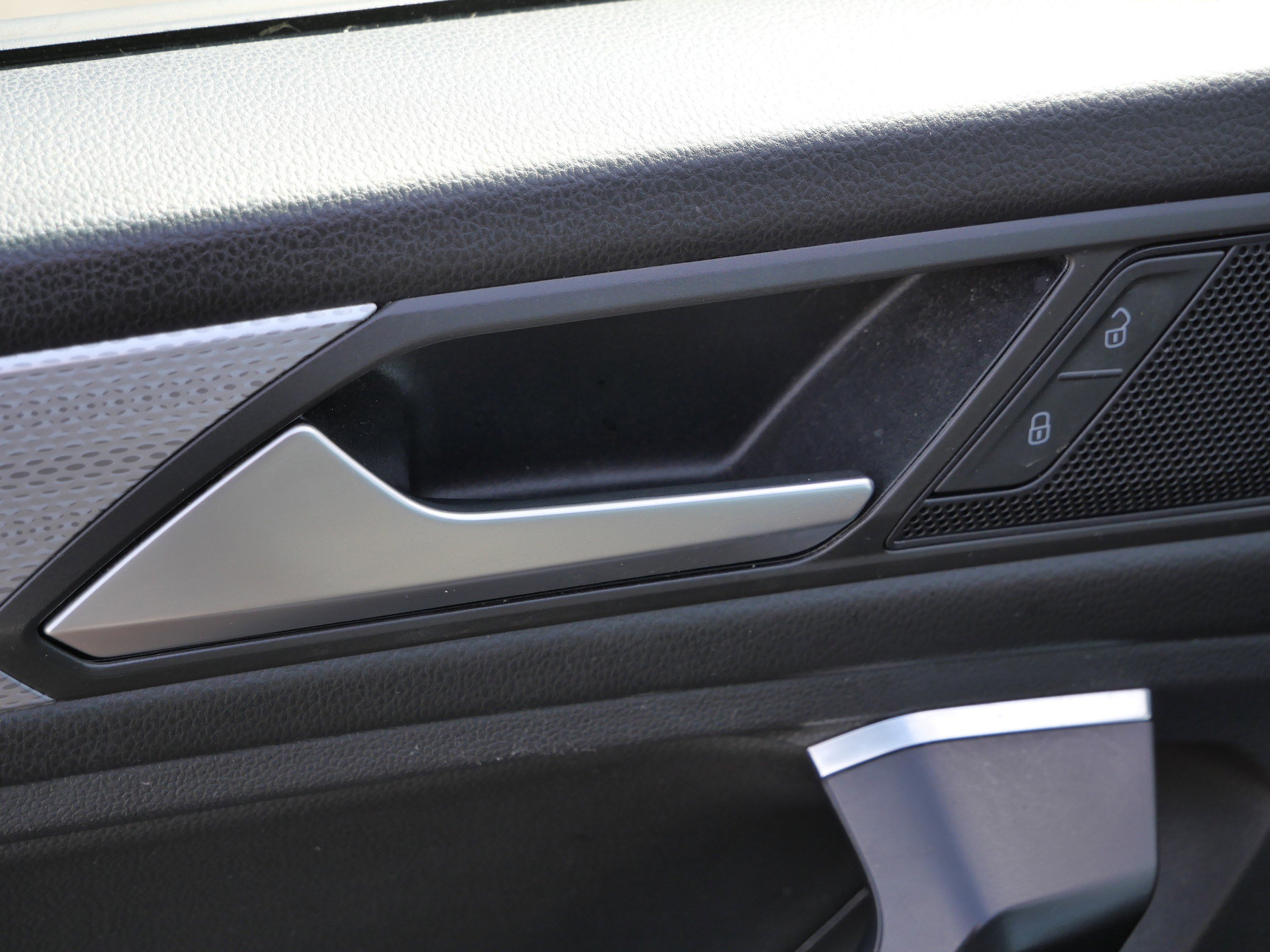 Certified 2023 Volkswagen Tiguan S image 20