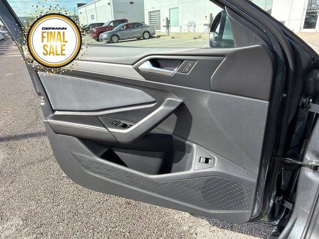 New 2026 Volkswagen Jetta SE image 18