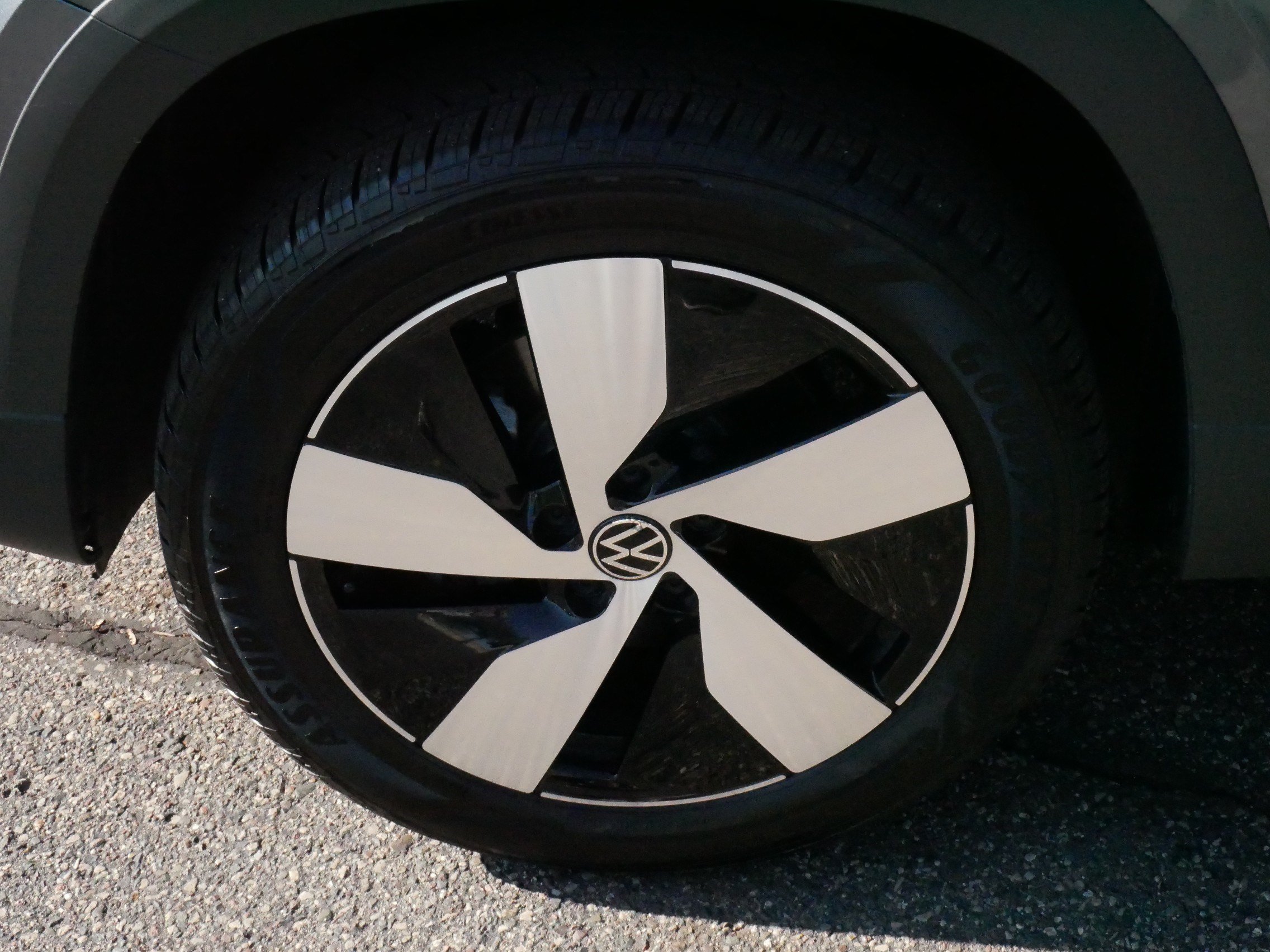 Used 2025 Volkswagen Taos S AWD/4WD image 15