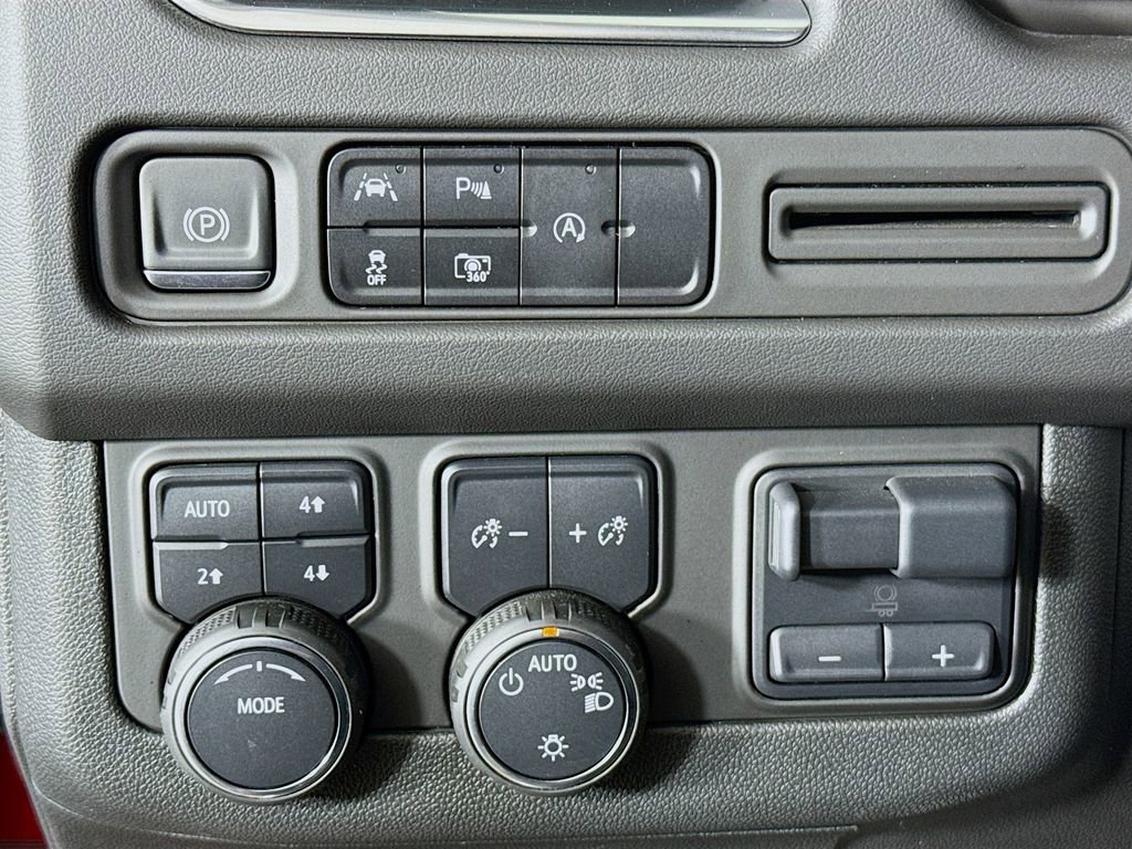 Used 2024 Chevrolet Tahoe RST w/ Luxury Package image 10